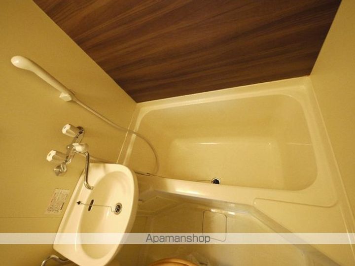 ドール本願寺103の風呂