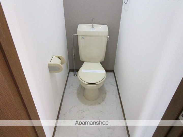 エルジェB-22のその他画像