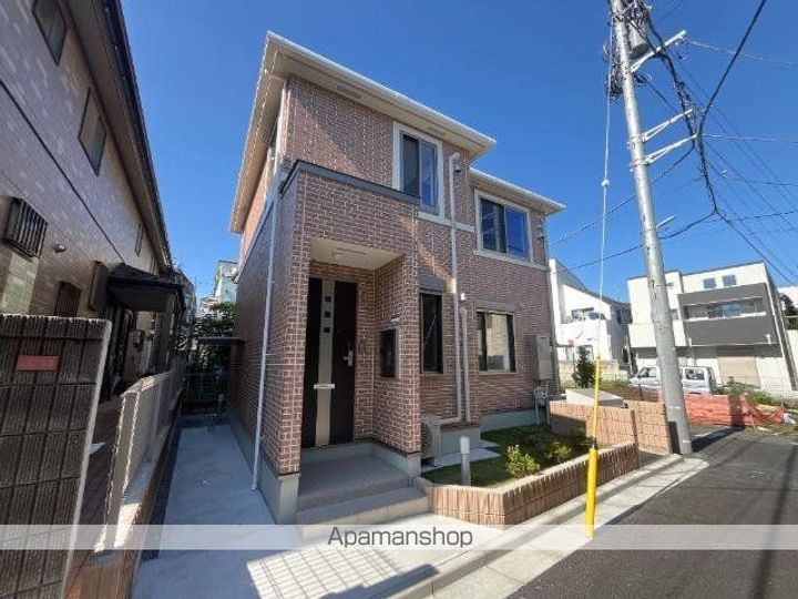 東京都杉並区和泉1丁目の賃貸アパートの外観