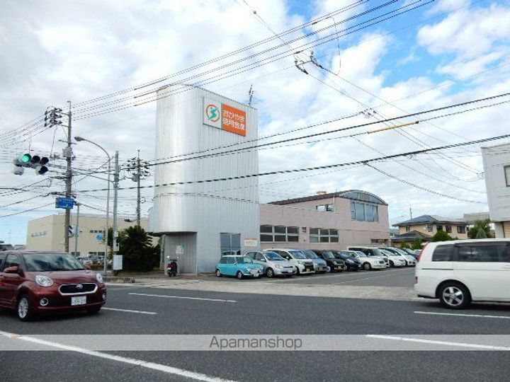 岡山県岡山市中区桑野の賃貸アパートの周辺