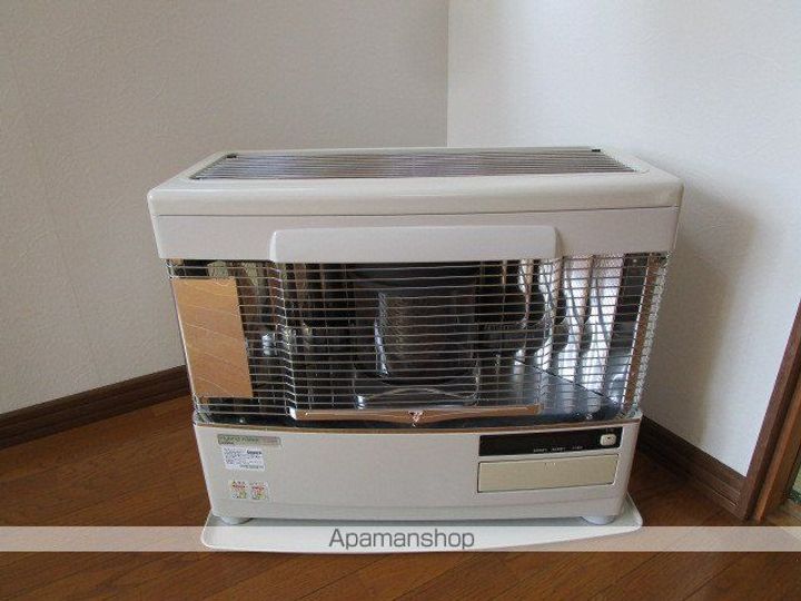 ロブ・ノールの内装