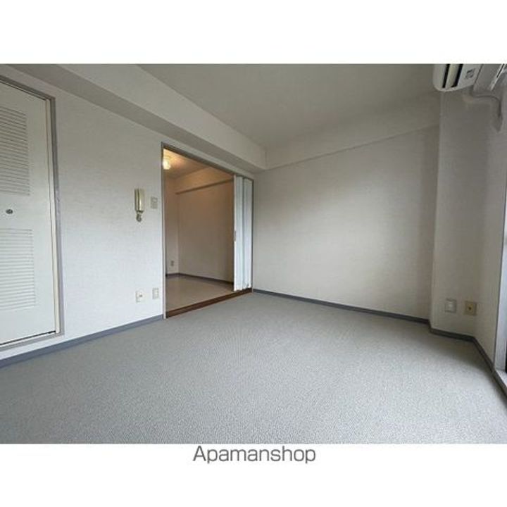 東京都渋谷区本町1丁目の賃貸マンションの内装