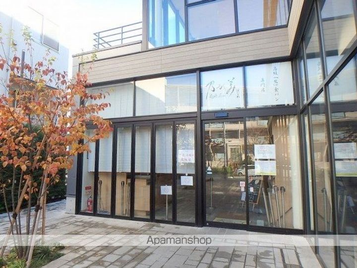 神奈川県横浜市青葉区新石川2丁目の賃貸マンションの周辺
