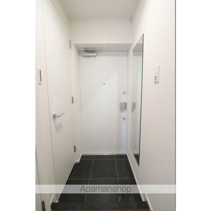 アジールコート練馬中村橋の玄関