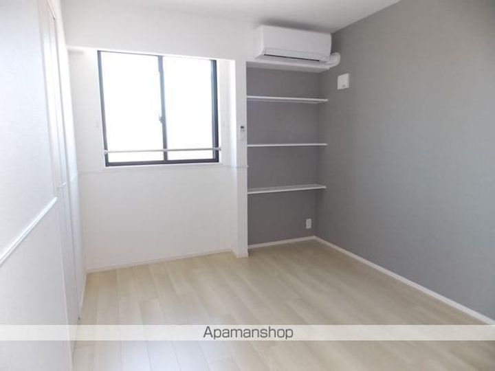 愛知県犬山市上野新町の賃貸アパートの内装