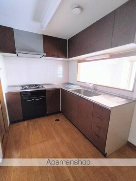 長野県長野市大字栗田の賃貸マンションのキッチン