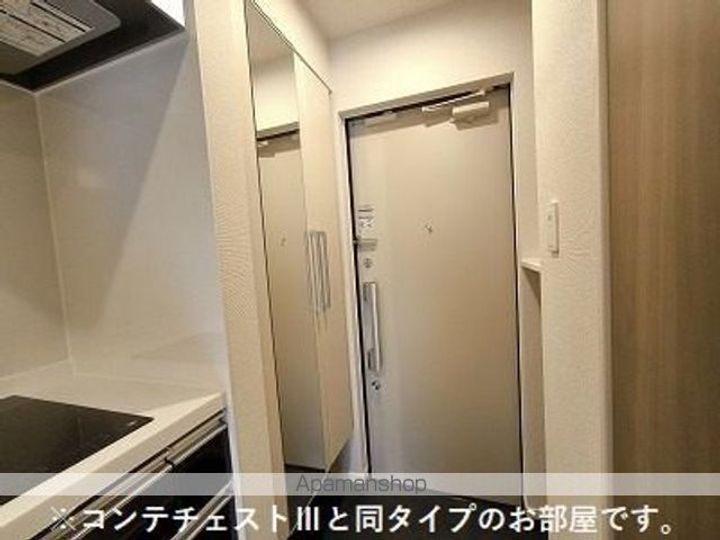 フェリシア南小泉の玄関