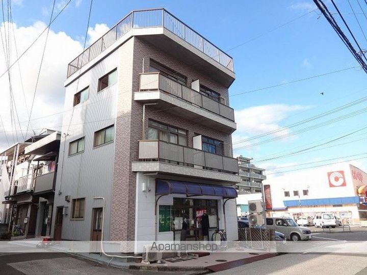 渡辺ビルの外観