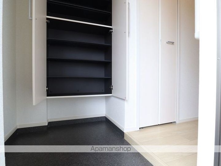 コーポハピネス白砂の玄関