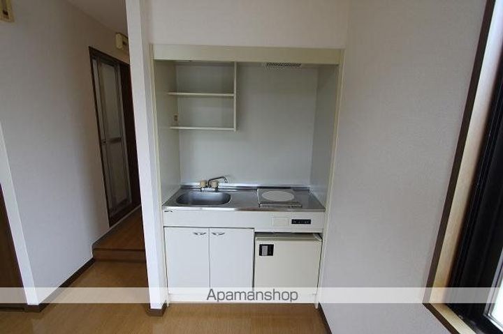 香川県高松市林町の賃貸アパート2-Aのキッチン