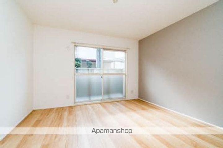 グレ・YOKOHAMABの居間