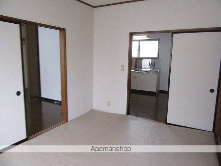 アーバンライフAの居間