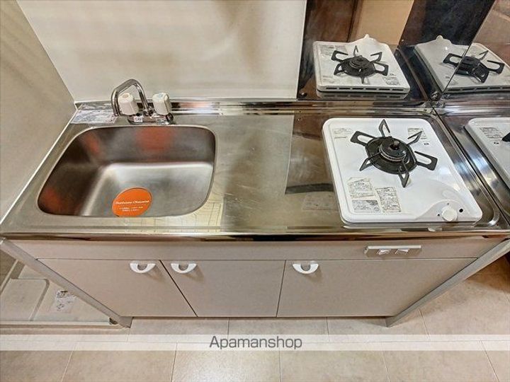 岡山県岡山市北区中山下1丁目の賃貸マンションの内装