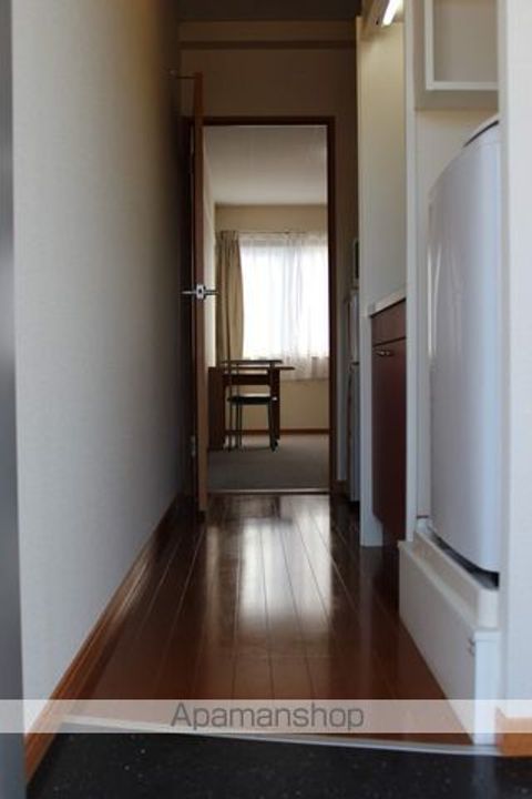 レオパレスサンシャイン尾道104の玄関