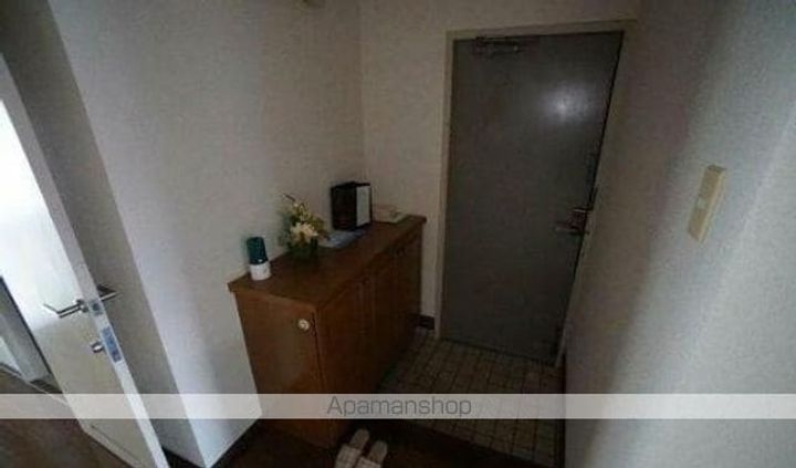 香川県高松市松縄町の賃貸マンションの内装