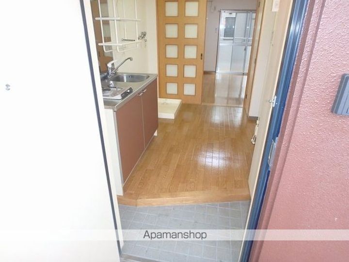 メラベルデ S棟307の玄関