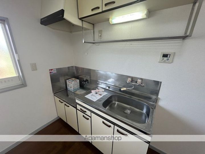 アスリエB棟b-5のキッチン