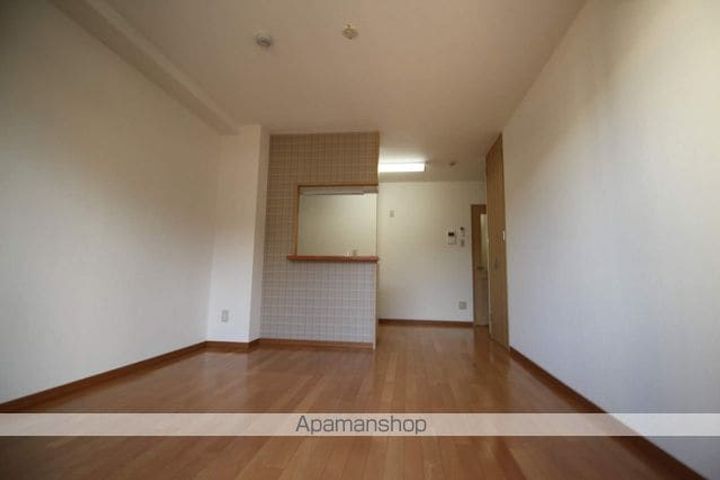 東千田町ハイム204の居間