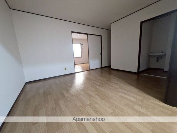 大宮正和荘302の内装