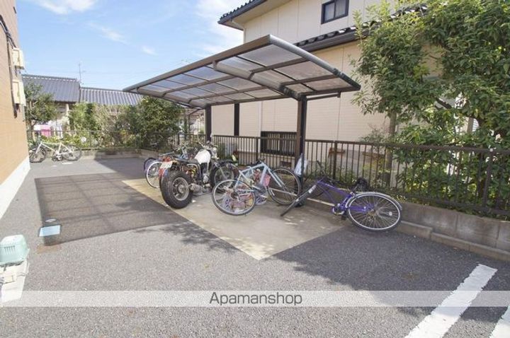 メゾン・K&K201の外観