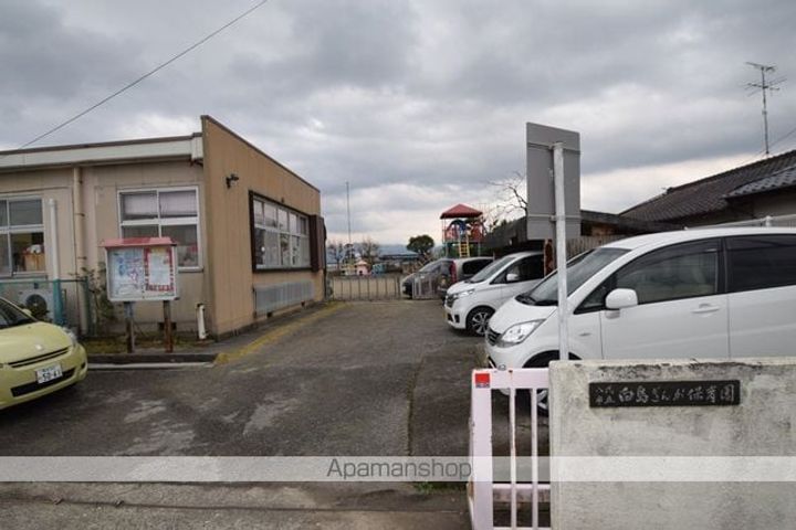 メゾン サンフィットの周辺