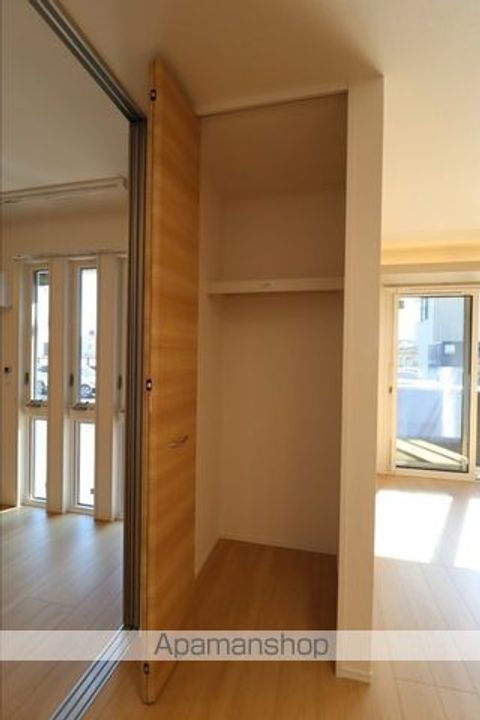 岡山県岡山市北区高柳西町の賃貸アパートの内装