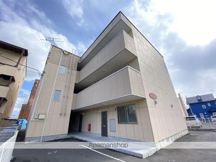 ピュアパレス海岸町の外観