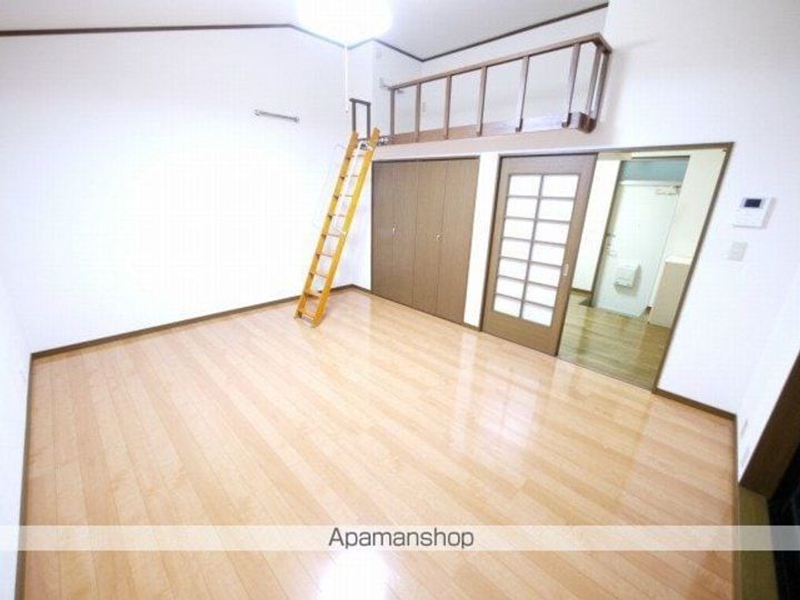コーポ松韻の居間