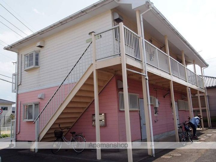 パインハイツ高橋の外観