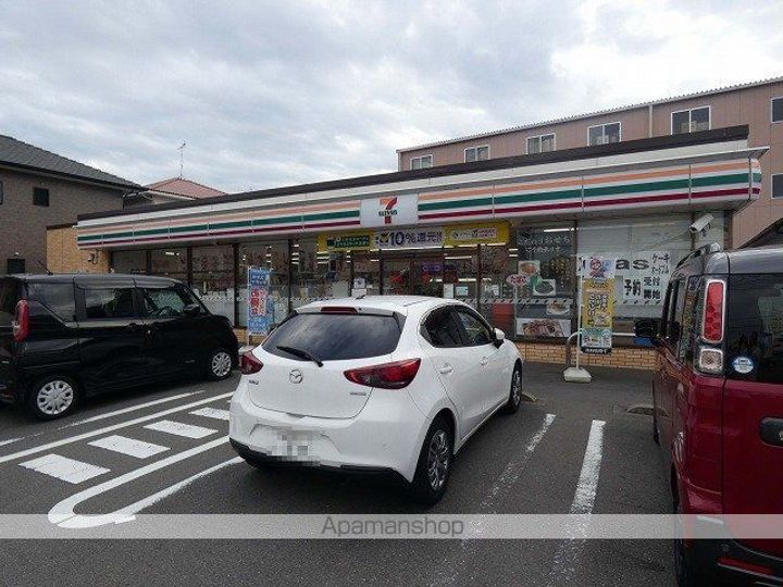 シャーメゾンY101の周辺