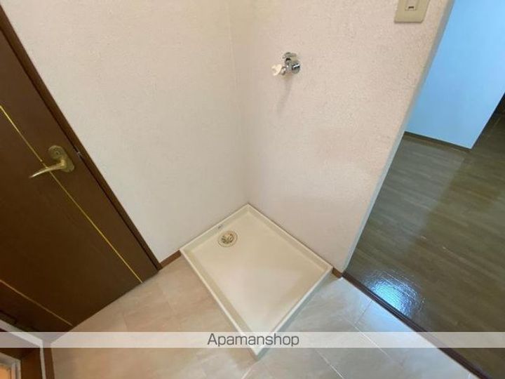 香川県高松市小村町の賃貸アパートの内装