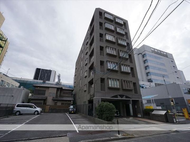 愛知県名古屋市東区東片端町の賃貸マンションの外観