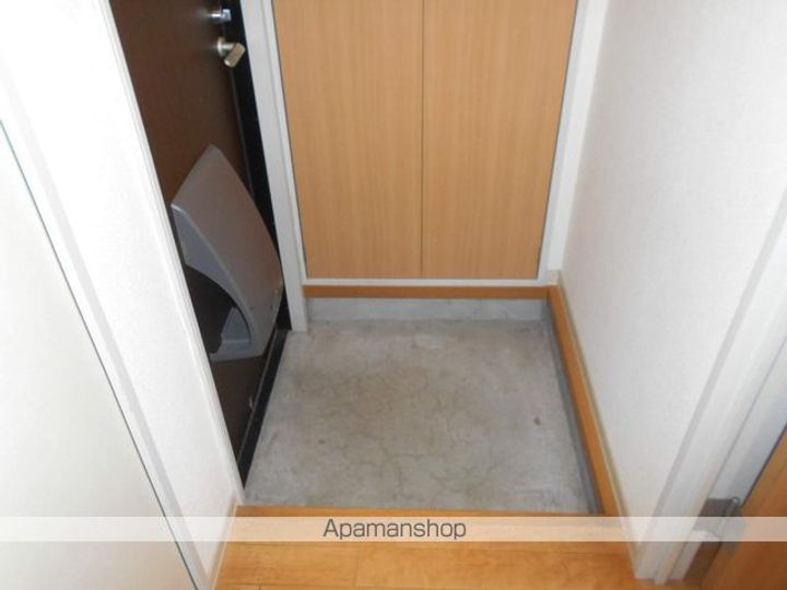 ハイツまついの玄関
