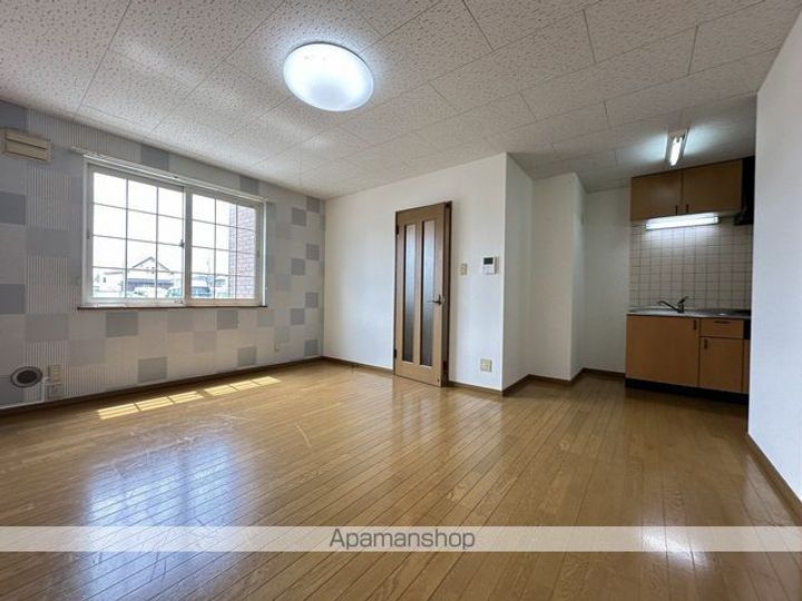 ベルフィールド102の居間