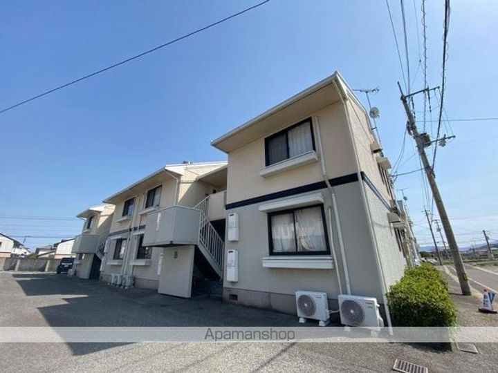 香川県高松市円座町の賃貸アパートの外観