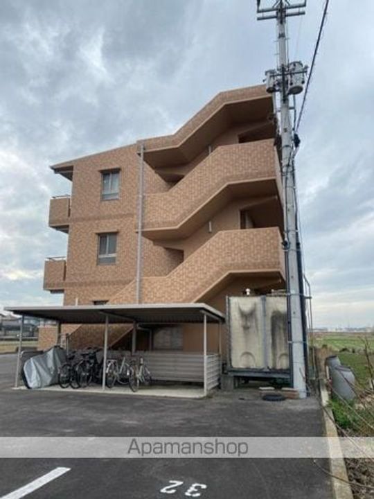 サクシードU.101の外観