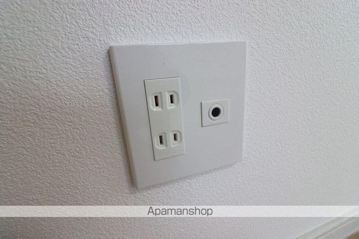 北海道勇払郡厚真町京町の賃貸アパートの内装