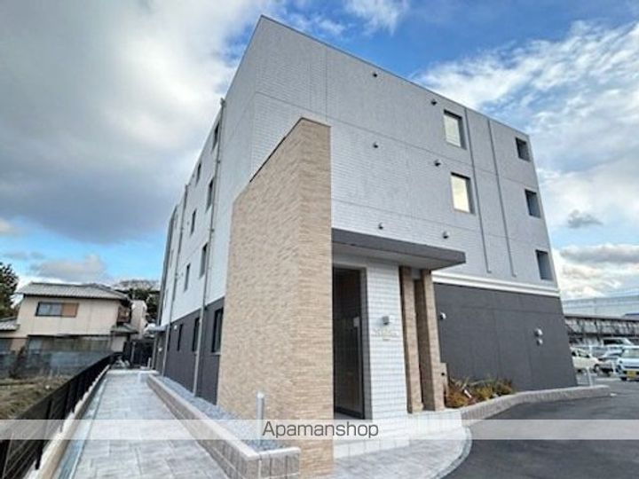 滋賀県大津市大萱4丁目の賃貸マンションの外観