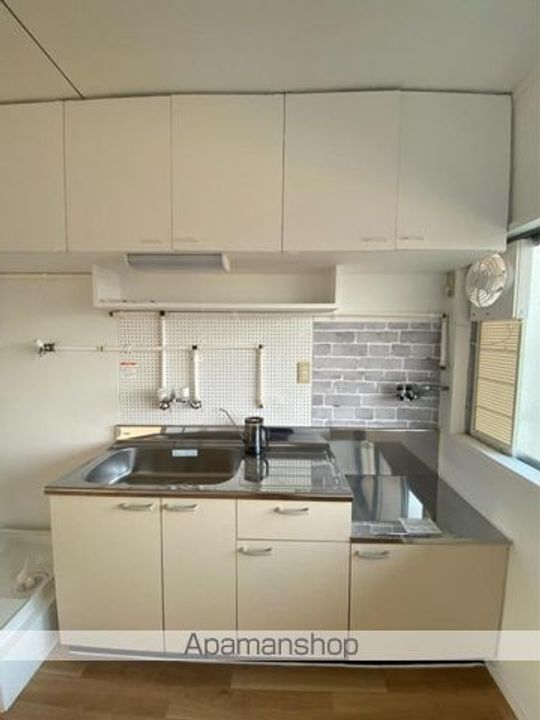 香川県高松市元山町の賃貸マンションのキッチン