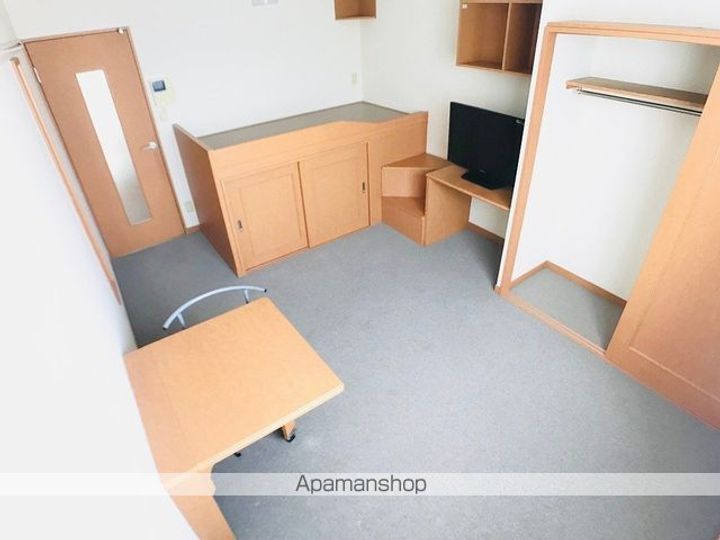 レオパレスルーチェの居間