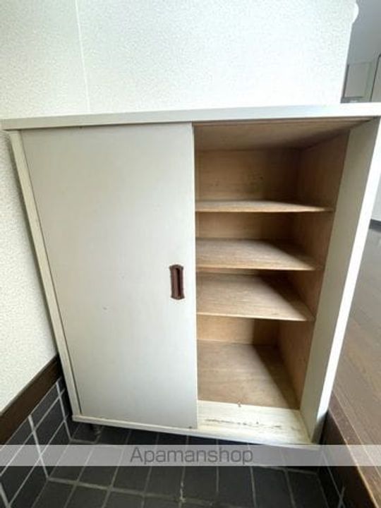 アドホックメゾンの内装