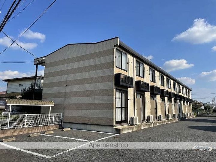 レオパレス牛久シンエイの外観