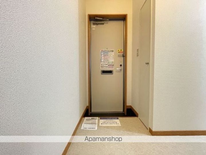 北海道亀田郡七飯町本町3丁目の賃貸アパートの玄関