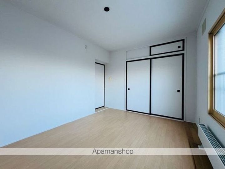 ヴィラナリー函館3号棟(ヴィラナリーハコダテサンゴウトウ)101の内装