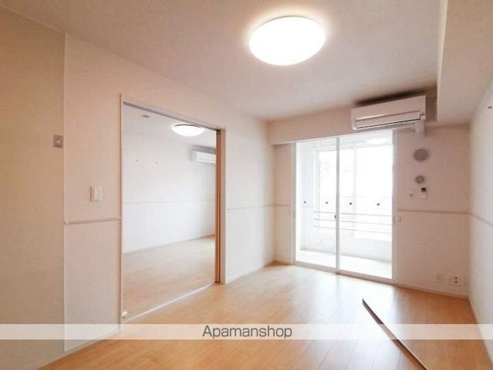 ノヴァ Ⅱの居間