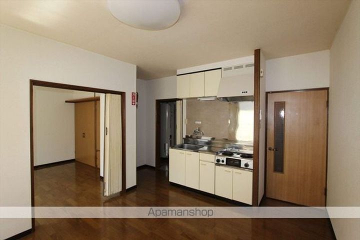 北海道網走市北二条西2丁目の賃貸アパートの居間