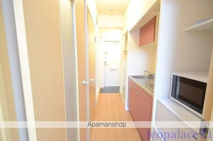 レオパレスFUKASION五香の玄関