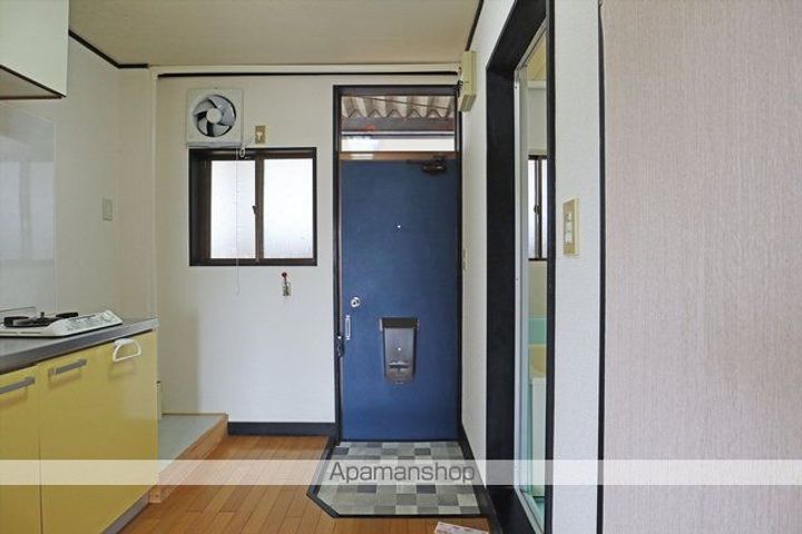 福島県郡山市安積町日出山字大洲河原の賃貸アパートの玄関