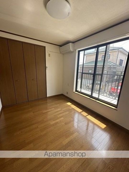 デュープレックス青山の居間