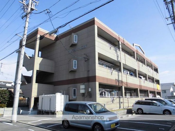 愛知県名古屋市中川区万場5丁目の賃貸マンションの外観